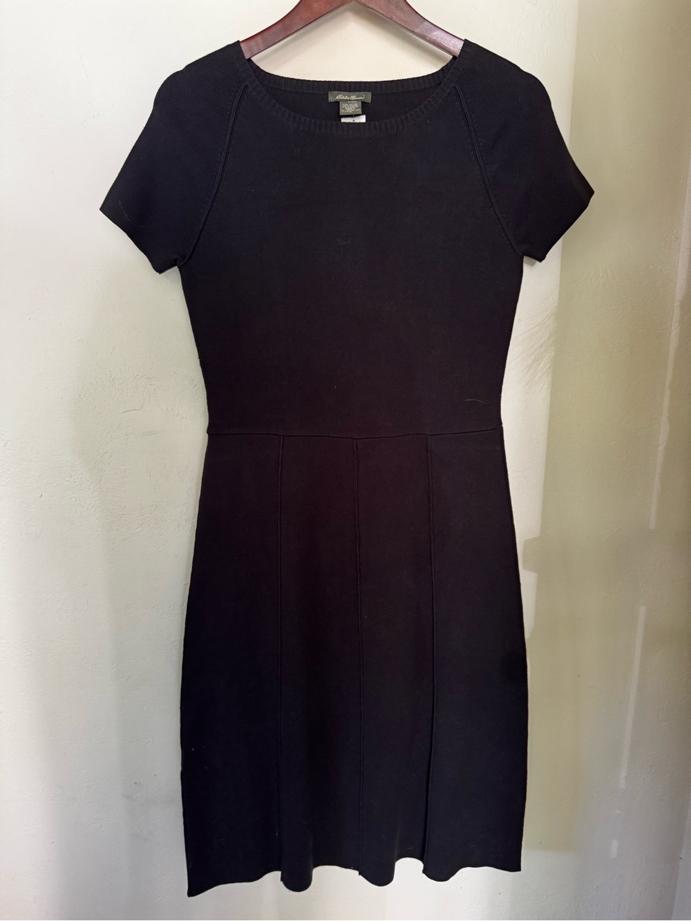 Eddie Bauer Black Short-Sleeve Knit Fit-and-Flare Swearing Dress NWT